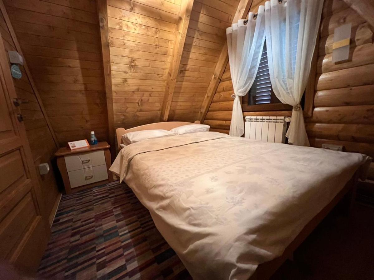 Vikendice Mali Raj Žabljak Exterior foto